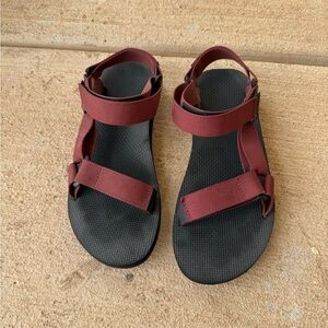 Teva Sandals men’s 7/womens 8.5